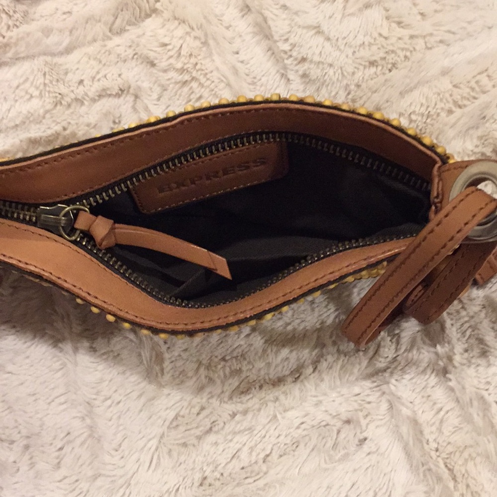 cute beaded clutch - Picture 4 of 7